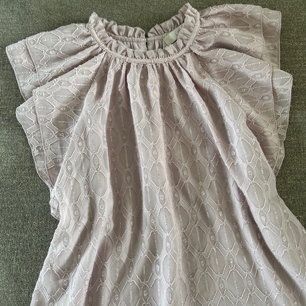 🌺Beautiful Lavender Flutter Sleeve Fancy Top - Picture 12 of 13